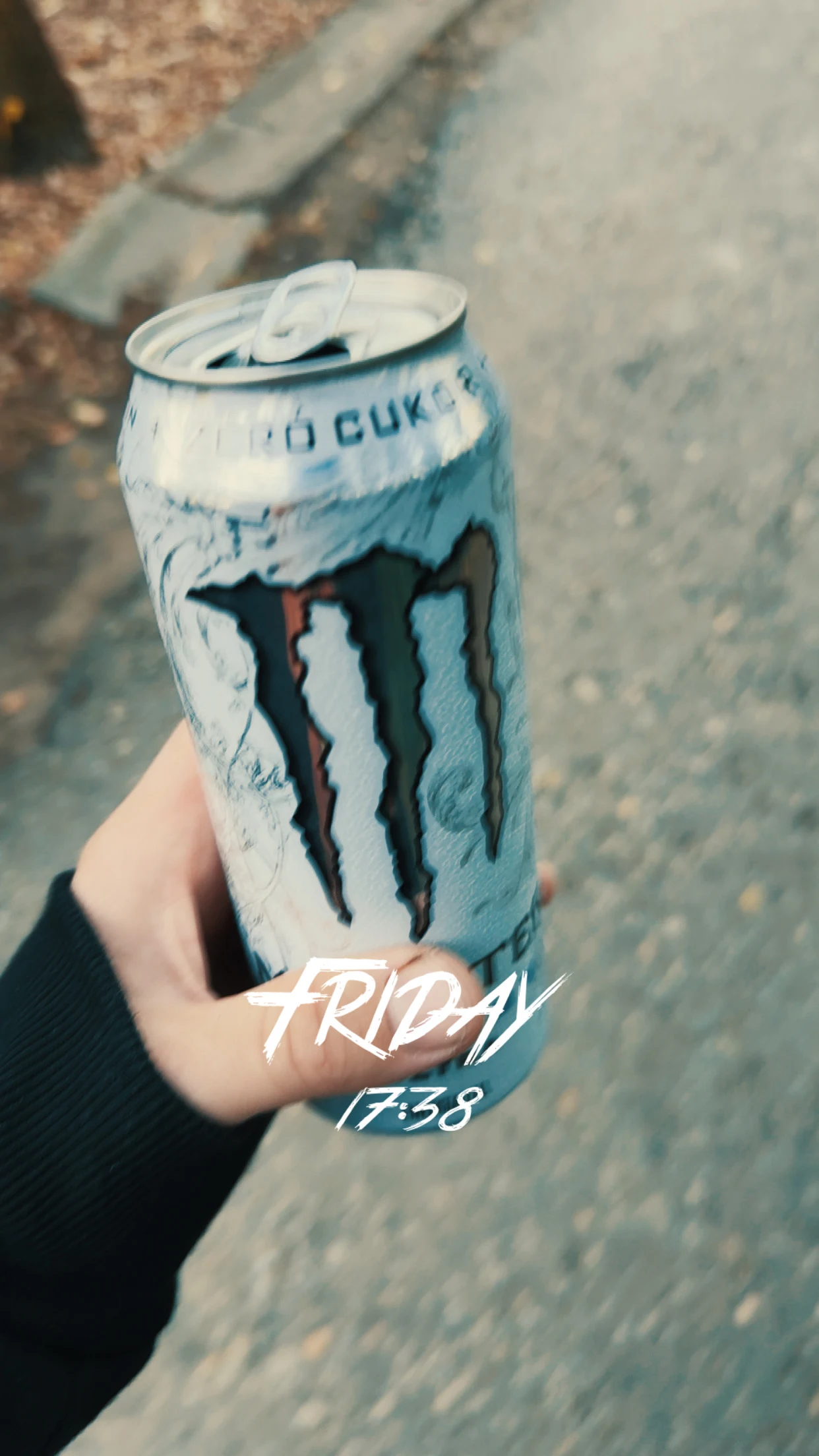 Nehéz nap végére a legjobb választás a fehér monster
